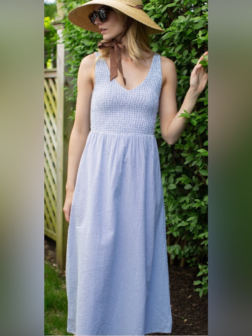 Marea by Liz Joy Cora dress. Blue seersucker. M. EUC